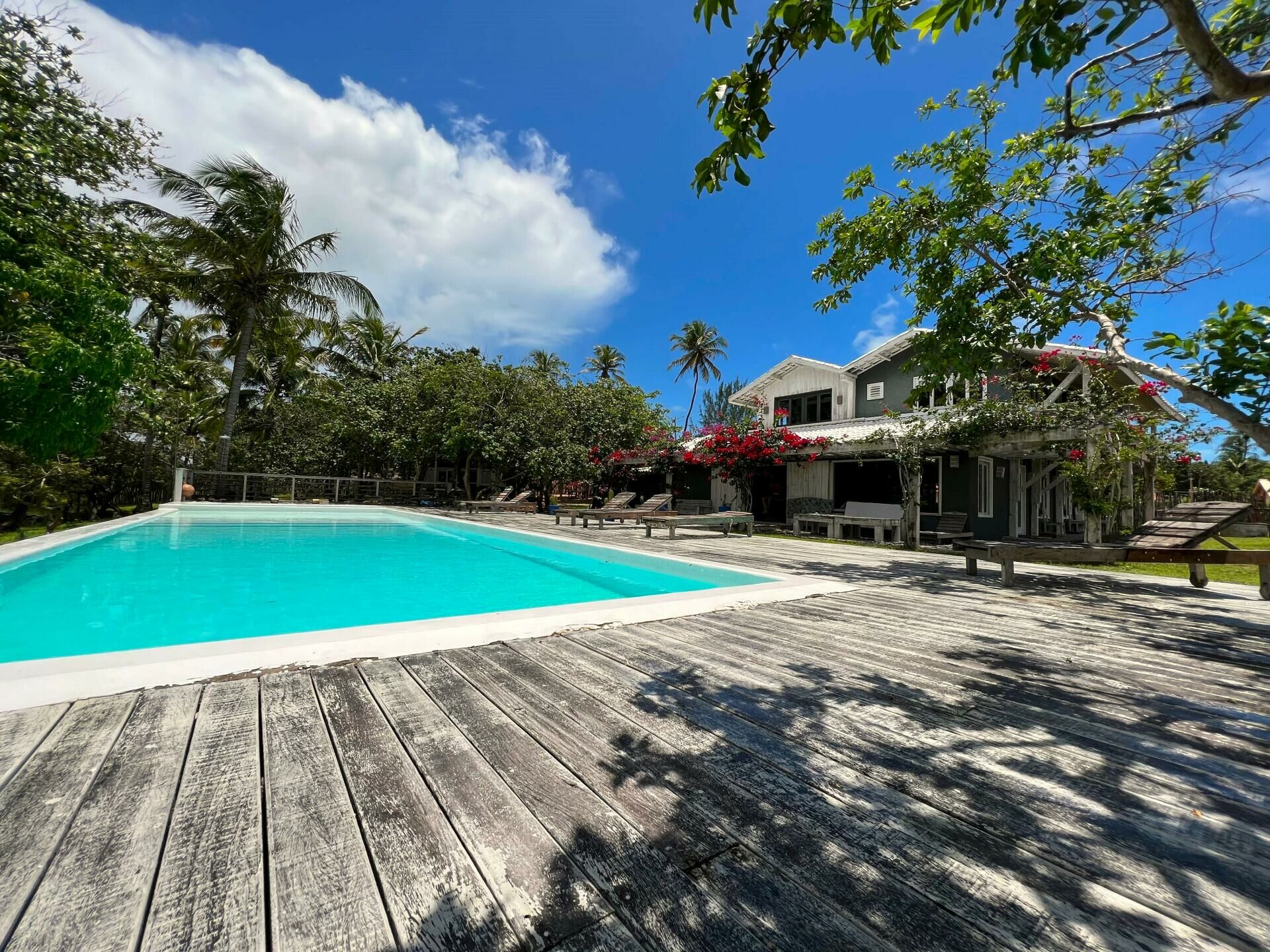 Imagem de Casa frente ao lago, com piscina e localização privilegiada em Camocim